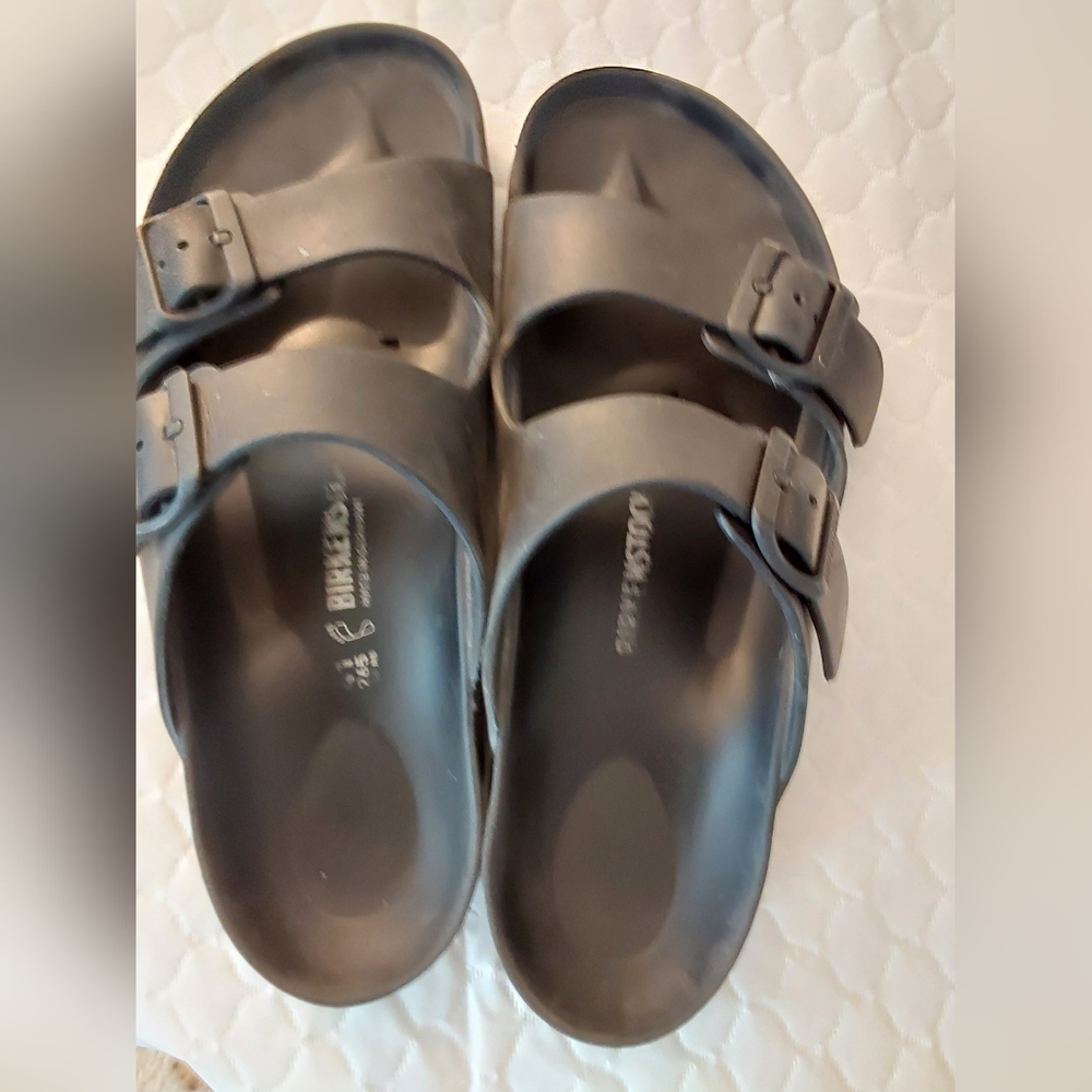 Sandals.  Polishing as they’re a bit too big for me